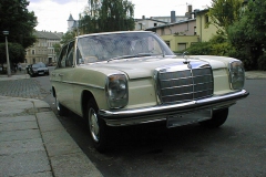 Mercedes Benz W115 220 D